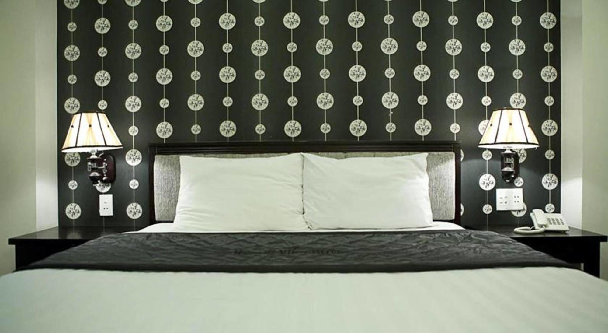 Hoang Vinh Hotel Хошимин Экстерьер фото