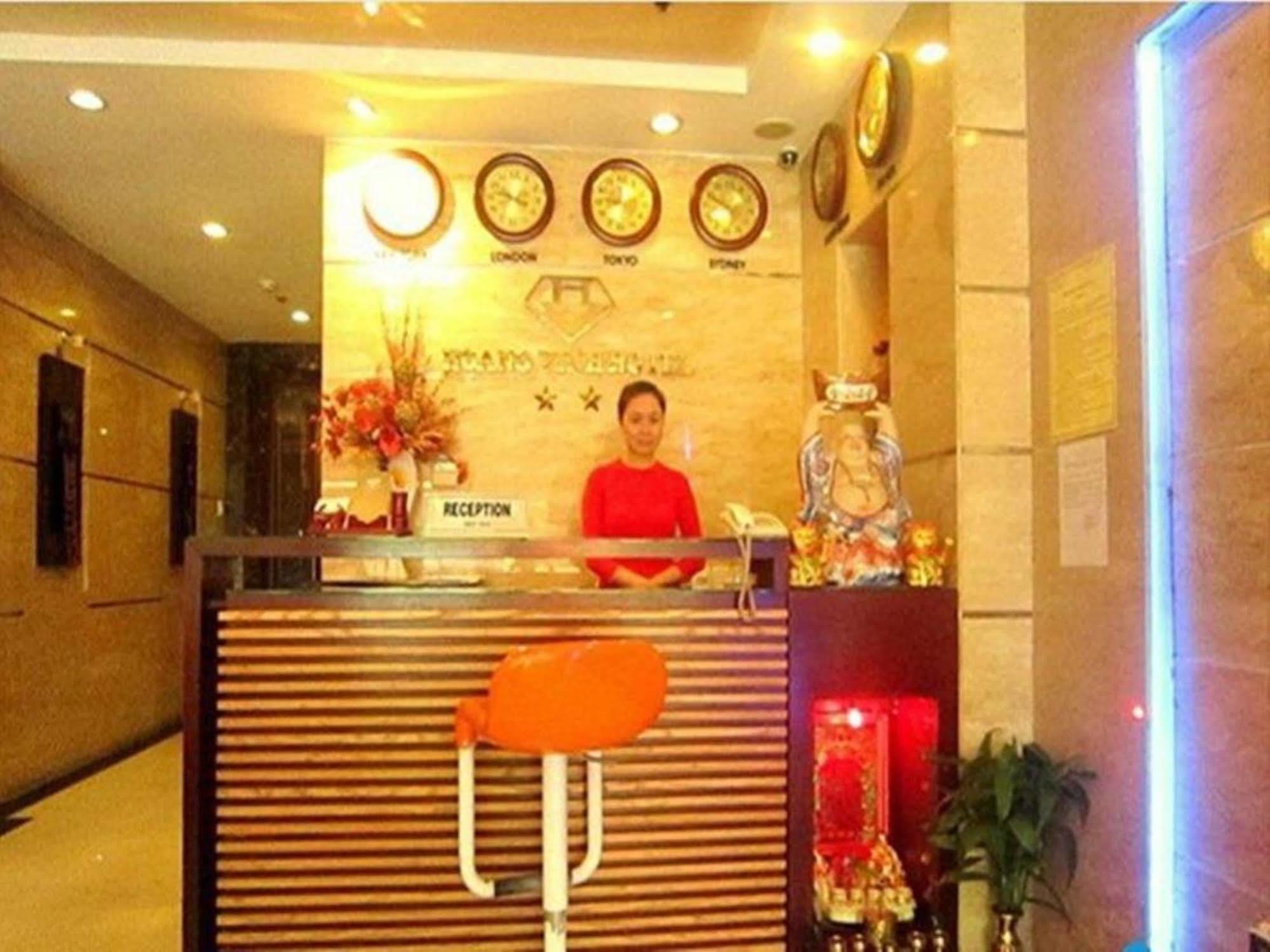 Hoang Vinh Hotel Хошимин Экстерьер фото
