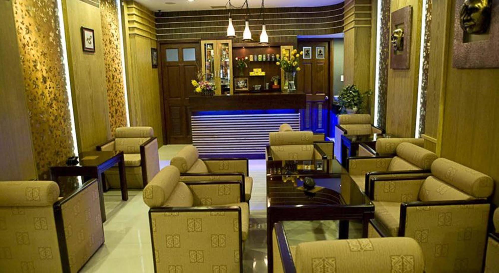 Hoang Vinh Hotel Хошимин Экстерьер фото